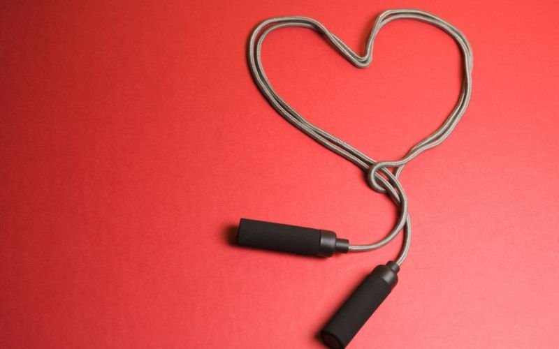 saltar a la comba beneficia tu sistema cardiovascular