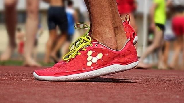 zapatilla minimalista para el gimnasio